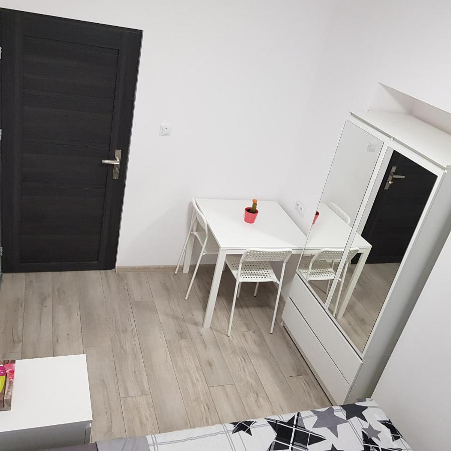 Mirrorroom Pl Downtown Varšava Exteriér fotografie